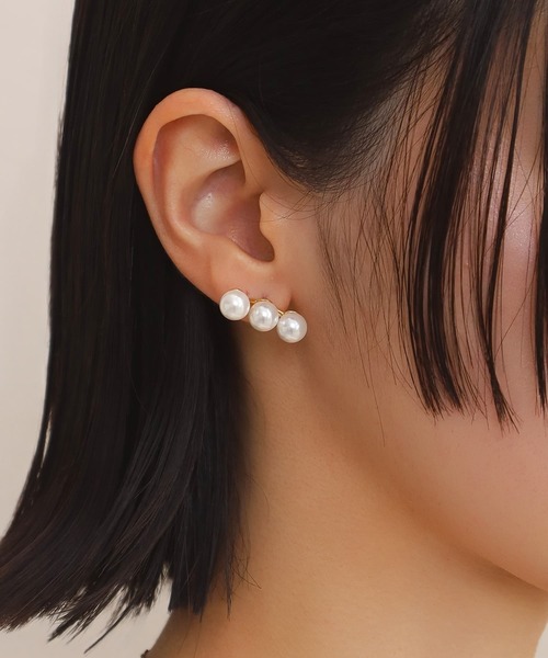 LHME(エルエイチエムイー)の「【WEB限定】“MELLOW”ラインパールピアス/3粒/サージカルステンレス(金属アレルギー対応)【LHME / エルエイチエムイー】(ピアス(両耳用)・レディース・ゴールド・ONE SIZE)」の22枚目の写真