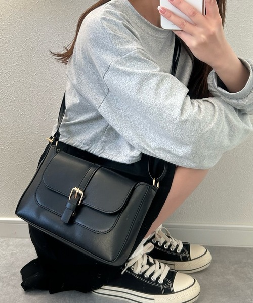 merrylatte（メリーラテ）の「レトロショルダーバッグ（ショルダーバッグ・レディース・ライトブラウン/ブラウン/ブラック/ベージュ・FREE）」の2枚目の写真