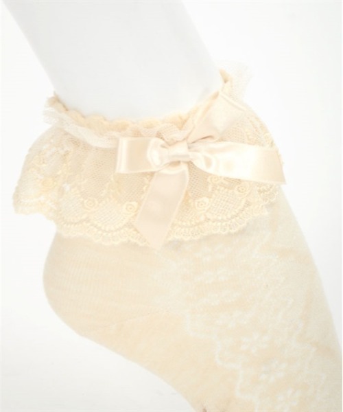 axes femme kawaii(アクシーズファムカワイイ)の「透かしレースアップ柄ソックス(ソックス/靴下・レディース・ブラック/ベージュ/ホワイト・FREE)」の4枚目の写真