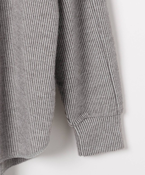 BAYFLOW（ベイフロー）の「[柔らかで暖かな風合い]ストライプニットソープルオーバー（Tシャツ/カットソー・レディース・レッド/グレー/ブラック・FREE）」の18枚目の写真