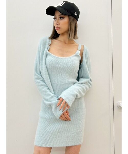 GYDA（ジェイダ）の「Symmetry GYDAチャーム付きシャギーニットキャミワンピース【SETUP着用可】（ワンピース・レディース・イエロー/オフホワイト/ブラック/スカイブルー・FREE）」の4枚目の写真