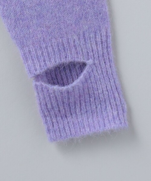6(ロク)の「<6(ROKU) >アルパカウール スリット クルーネック ニット プルオーバー(ニット/セーター・レディース・グレー/ライラック・FREE)」の5枚目の写真