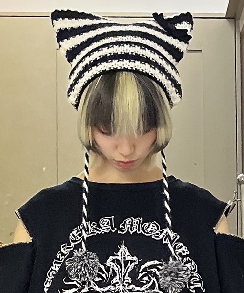 SPINNS（スピンズ）の「ボーダー 猫耳 ポンポンリボン ニットキャップ ニット帽（ニットキャップ/ビーニー・レディース・ブラック×ホワイト/ブラック×グレー・ONESIZE）」の8枚目の写真