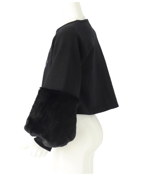 ANAP kids（アナップキッズ）の「袖ファーデザイン クロップド丈 裏毛 長袖 トレーナー（スウェット・キッズ・ホワイト/ブラック・130cm/120cm/110cm）」の11枚目の写真