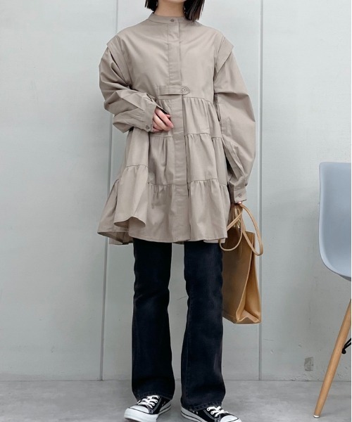 spiritoso(スピリトーゾ)の「ティアードフレアチュニック(シャツ/ブラウス・レディース・ブラック/グレイッシュベージュ/ホワイト・MEDIUM)」の14枚目の写真