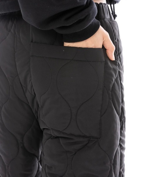 RVCA（ルーカ）の「RVCA レディース RECESSION REVERSIBLE セットアップボトムス/ルーカキルティングリバーシブルスウェットパンツ（スウェットパンツ・レディース・グレー/ブラック/ホワイト系その他・SMALL/MEDIUM）」の19枚目の写真