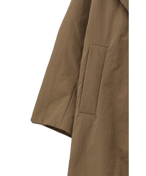CLANE（クラネ）の「CLANE/クラネ/COLOR DOWN CHESTER COAT（ダウンジャケット/コート・レディース・ブラック/ベージュ・1）」の18枚目の写真