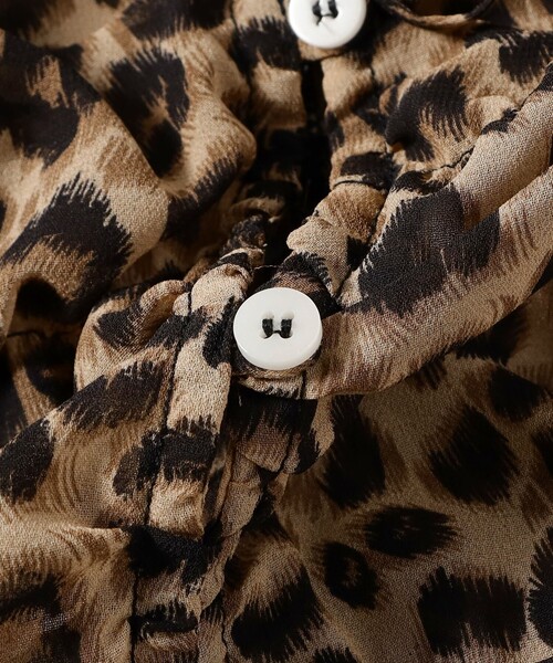 Ray BEAMS(レイビームス)の「レオパードシャーリング ブラウス(シャツ/ブラウス・レディース・ダークブラウン・ONE SIZE)」の18枚目の写真