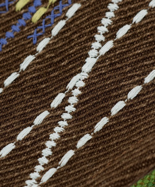 チチカカ(チチカカ)の「エンブロイダリーベスト(ベスト・レディース・ブラック/キャメル・FREE)」の7枚目の写真