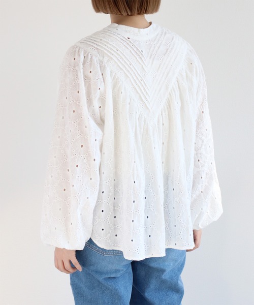 cepo（セポ）の「〈前後2way〉ボトルネック刺繍ブラウス（シャツ/ブラウス・レディース・オフホワイト/ブラック/ベージュ・M）」の9枚目の写真
