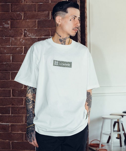 Subciety(サブサエティ)の「Paisley box tee(Tシャツ/カットソー・メンズ・ブラック/アッシュ/ホワイト×グリーン/ホワイト・X-LARGE/LARGE/MEDIUM/SMALL/XX-LARGE)」の5枚目の写真