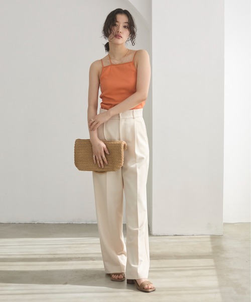 ANGIE（アンジー）の「【3サイズ展開】カップ付き ストラップ キャミソール（キャミソール・レディース・チャコール/ブラック/ナチュラル/オレンジ/ブラウン/ホワイト・LARGE/MEDIUM/SMALL）」の20枚目の写真
