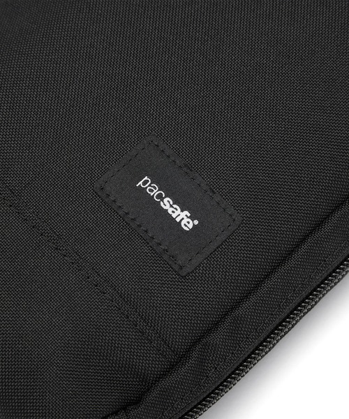 pacsafe(パックセーフ)の「pacsafe/パックセーフ RFIDsafe Tech crossbody/テッククロスボディ(ショルダーバッグ・メンズ・ブラック/グレー・FREE)」の7枚目の写真