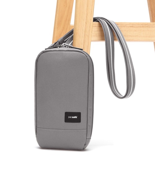 pacsafe(パックセーフ)の「pacsafe/パックセーフ RFIDsafe Tech crossbody/テッククロスボディ(ショルダーバッグ・メンズ・ブラック/グレー・FREE)」の22枚目の写真
