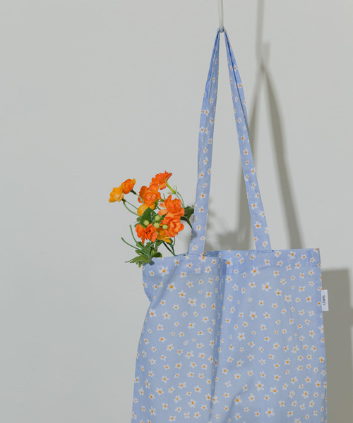 SMELLY(スメリー)の「プリントトートバッグM(トートバッグ・レディース・ブルー系その他/チェック/ドット/ストライプ/アイボリー/ブラック系その他・MEDIUM)」の9枚目の写真