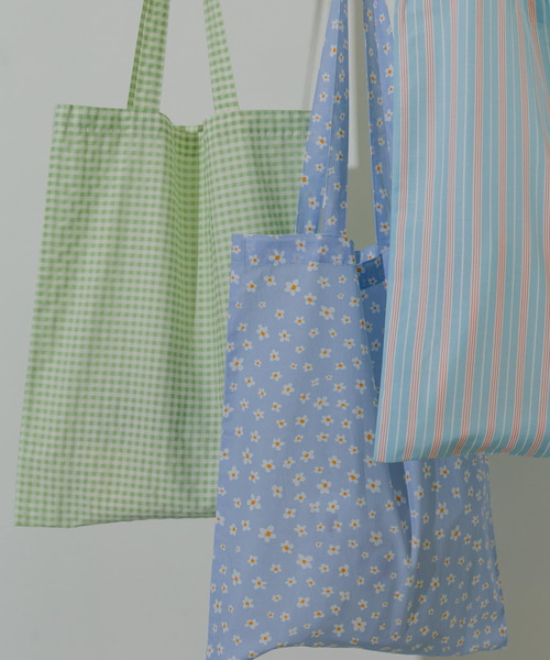 SMELLY(スメリー)の「プリントトートバッグM(トートバッグ・レディース・ブルー系その他/チェック/ドット/ストライプ/アイボリー/ブラック系その他・MEDIUM)」の10枚目の写真