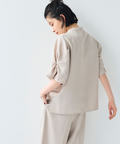 CROSS FUNCTION（クロスファンクション）の「《シワになりにくい》サマナチュラ リネンライクスキッパーブラウス【CF/クロスファンクション】（シャツ/ブラウス・レディース・ライトベージュ/ブルー/チャコールグレー・LL/L/M）」の21枚目の写真