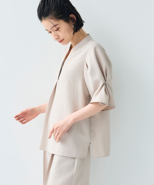 CROSS FUNCTION（クロスファンクション）の「《シワになりにくい》サマナチュラ リネンライクスキッパーブラウス【CF/クロスファンクション】（シャツ/ブラウス・レディース・ライトベージュ/ブルー/チャコールグレー・LL/L/M）」の19枚目の写真