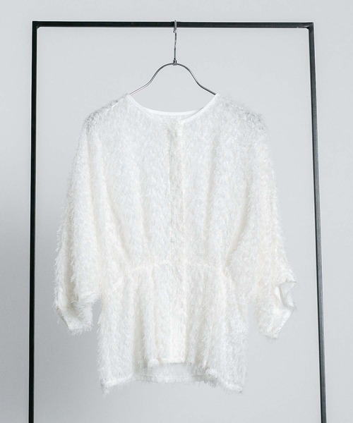 RAW FUDGE(ローファッジ)の「ウエストタックドルマンシャギーブラウス(シャツ/ブラウス・レディース・ブラック/ベージュ/オフホワイト・M)」の4枚目の写真