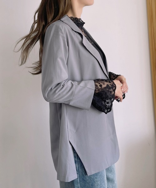 maison de LATIR(メゾンドラティール)の「《4色展開》 UV対策 にも◎ 夏服 の軽羽織にぴったり。 オフィスカジュアル にも使いやすい、シャツ感覚で着られる 薄手 テーラードジャケット(テーラードジャケット・レディース・ホワイト/ブラック/グレー/ブルー・ONE SIZE/M/XL)」の8枚目の写真