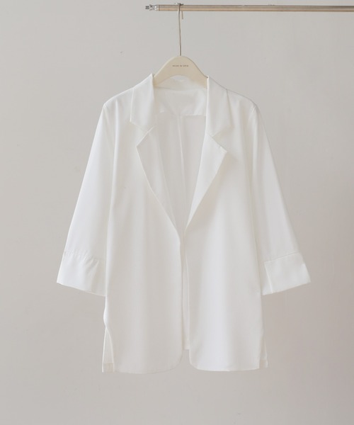 maison de LATIR(メゾンドラティール)の「《4色展開》 UV対策 にも◎ 夏服 の軽羽織にぴったり。 オフィスカジュアル にも使いやすい、シャツ感覚で着られる 薄手 テーラードジャケット(テーラードジャケット・レディース・ホワイト/ブラック/グレー/ブルー・ONE SIZE/M/XL)」の15枚目の写真