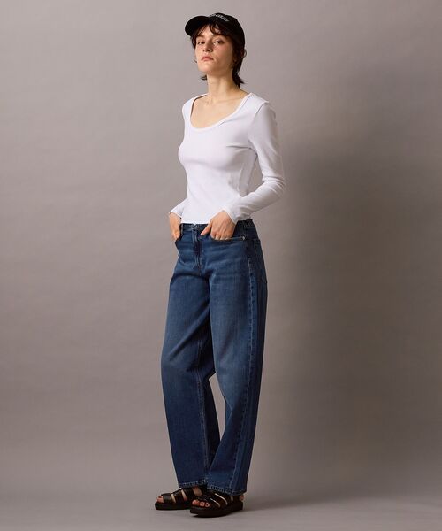 Calvin Klein(カルバン・クライン)の「コントゥアリブUネックロングスリーブTシャツ(Tシャツ/カットソー・レディース・ホワイト・S/M/XS)」の3枚目の写真