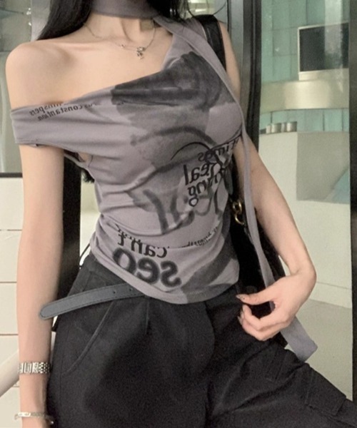 lilful(リルフル)の「タイ付き ホルターネックノースリーブT(Tシャツ/カットソー・レディース・ホワイト/グレー・L/M)」の11枚目の写真