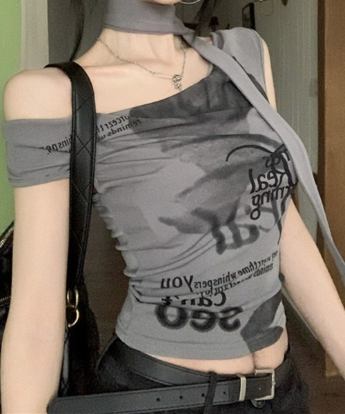 lilful(リルフル)の「タイ付き ホルターネックノースリーブT(Tシャツ/カットソー・レディース・ホワイト/グレー・L/M)」の7枚目の写真
