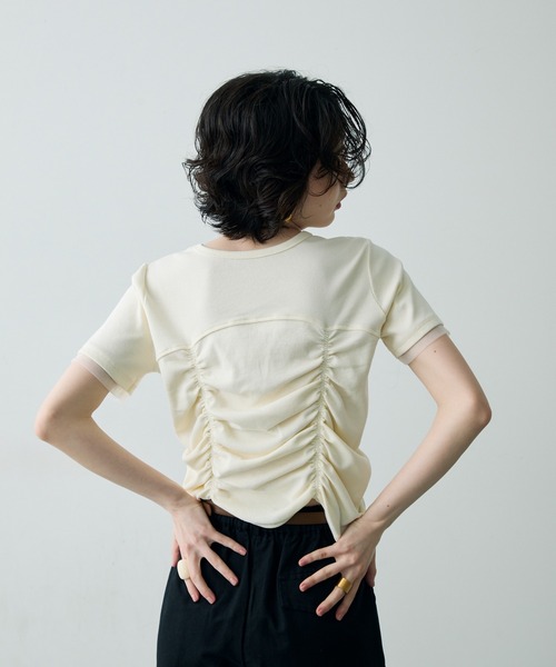 Trish（トリッシュ）の「シャーリングチュール使いプルオーバー（Tシャツ/カットソー・レディース・ホワイト/チャコールグレー/ブラウン・MEDIUM）」の5枚目の写真