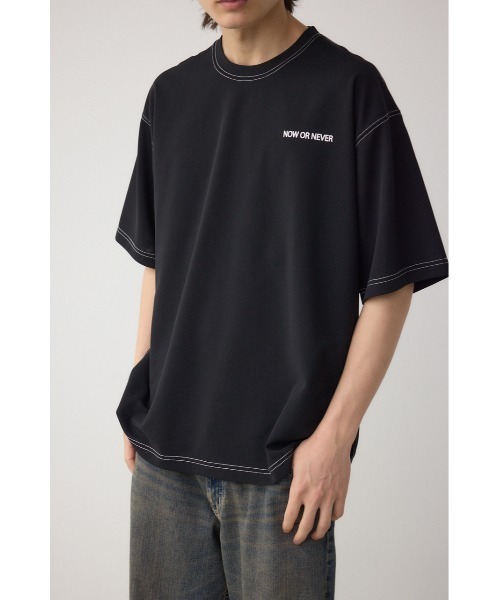 AZUL by moussy(アズールバイマウジー)の「オープンステッチロゴTシャツ(Tシャツ/カットソー・メンズ・ライトパープル/ホワイト/ライトグレー/ブラック/ライトブルー・MEDIUM/LARGE)」の2枚目の写真