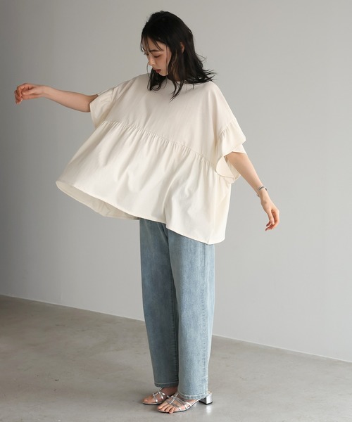 itto...（イット）の「[接触冷感]綿100％フリル切替カットソー（Tシャツ/カットソー・レディース・アイボリー/ブラック・M）」の7枚目の写真
