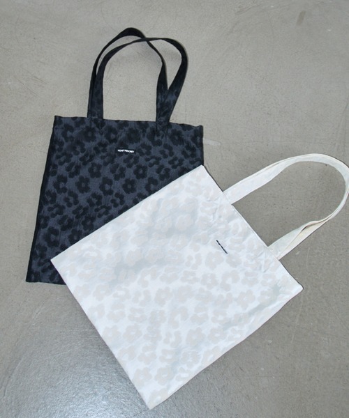 HONEY MI HONEY（ハニーミーハニー）の「flower jacquard tote bag（トートバッグ・レディース・ブラック/オフホワイト・FREE）」の10枚目の写真