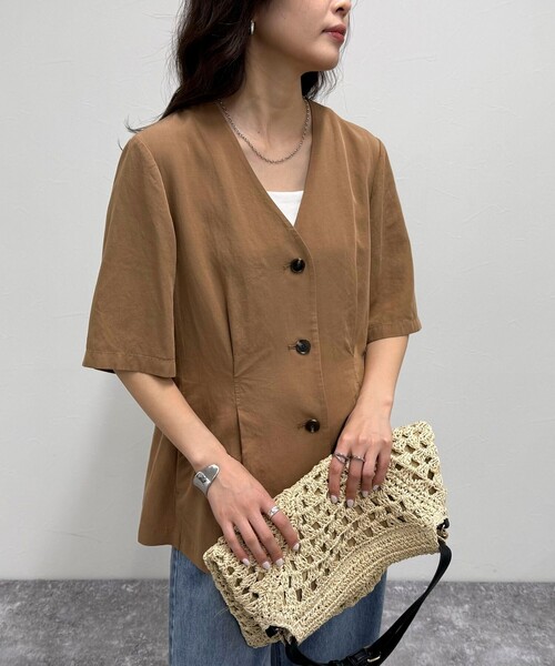 fredy emue（フレディエミュ）の「《セットアップ対応》レーヨン麻半袖ジャケット（テーラードジャケット・レディース・ブラウン/ベージュ/ブラック・38）」の10枚目の写真