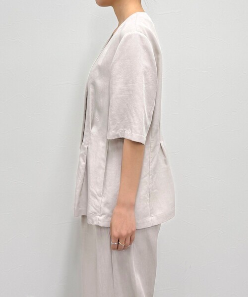 fredy emue（フレディエミュ）の「《セットアップ対応》レーヨン麻半袖ジャケット（テーラードジャケット・レディース・ブラウン/ベージュ/ブラック・38）」の12枚目の写真