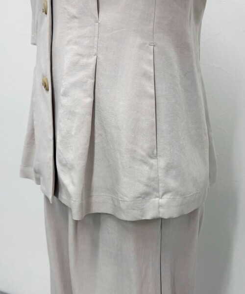 fredy emue（フレディエミュ）の「《セットアップ対応》レーヨン麻半袖ジャケット（テーラードジャケット・レディース・ブラウン/ベージュ/ブラック・38）」の17枚目の写真