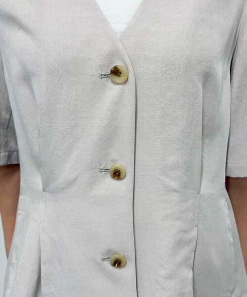 fredy emue（フレディエミュ）の「《セットアップ対応》レーヨン麻半袖ジャケット（テーラードジャケット・レディース・ブラウン/ベージュ/ブラック・38）」の19枚目の写真