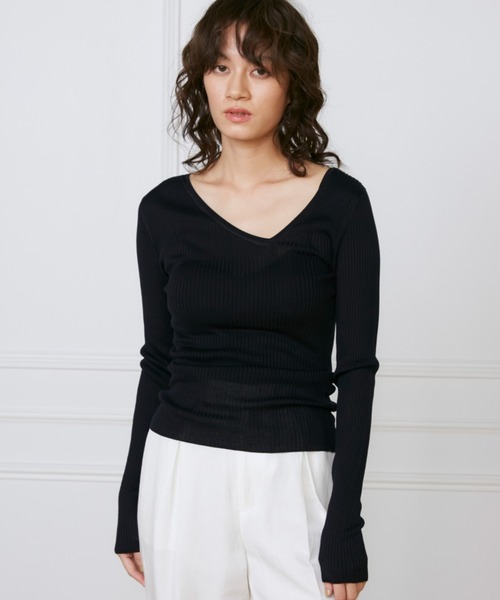 INED（イネド）の「casheartシルクリブニット 《la veille by SUPERIOR CLOSET》（ニット/セーター・レディース・オフホワイト/ネイビー・9号）」の14枚目の写真