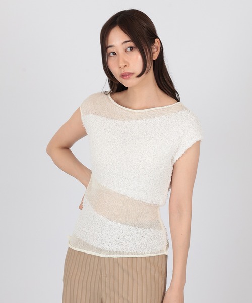 SUWDEE(スーディー)の「asymmetry sheer border knit pullover(ニット/セーター・レディース・アイボリー/ブラック・FREE)」の2枚目の写真