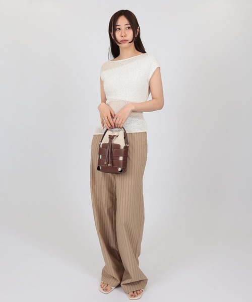 SUWDEE(スーディー)の「asymmetry sheer border knit pullover(ニット/セーター・レディース・アイボリー/ブラック・FREE)」の8枚目の写真