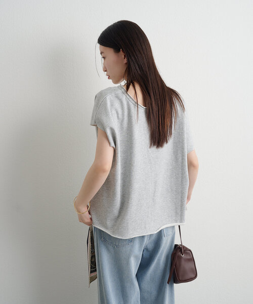 Omekashi(オメカシ)の「スウェットVプルオーバー(Tシャツ/カットソー・レディース・オフホワイト/グレー/ブラック/カーキ・FREE)」の14枚目の写真