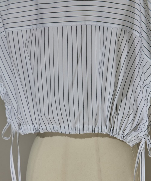 UJOH（ウジョー）の「【UJOH/ウジョー】《STUDIOUS別注》フレンチスリーブシャツ（シャツ/ブラウス・レディース・ホワイト/ブルー・2）」の9枚目の写真