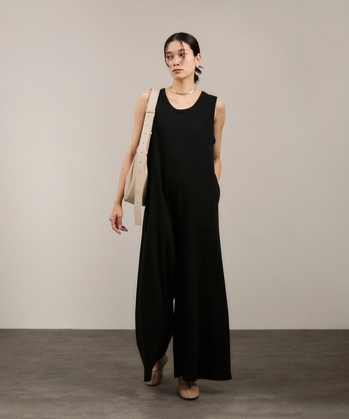 SALON adam et rope'（サロン アダム エ ロペ）の「【WEB限定】ストレッチベアテレコオールインワン（つなぎ/オールインワン・レディース・チャコールグレー/ブラック・FREE）」の4枚目の写真