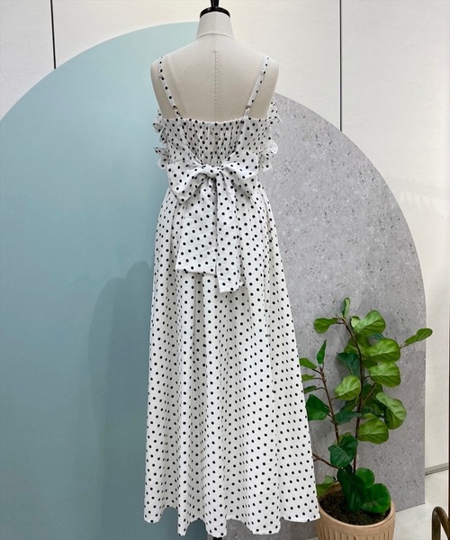 SWINGLE（スウィングル）の「【ZOZOTOWN限定】バックリボンフリルキャミワンピース（ワンピース・レディース・ホワイト系その他/ブルー系その他・FREE）」の7枚目の写真