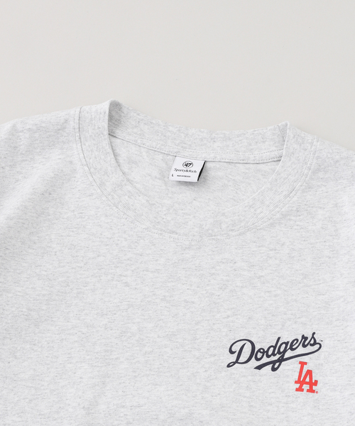 SPORTY&RICH(スポーティアンドリッチ)の「SPORTY&RICH / スポーティアンドリッチ DODGERS SERIF T-SHIRT(Tシャツ/カットソー・メンズ・グレー/ホワイト・MEDIUM/LARGE/SMALL/X-SMALL)」の4枚目の写真
