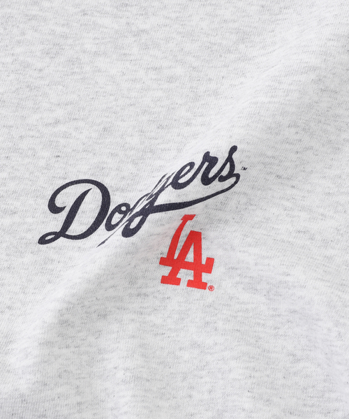 SPORTY&RICH(スポーティアンドリッチ)の「SPORTY&RICH / スポーティアンドリッチ DODGERS SERIF T-SHIRT(Tシャツ/カットソー・メンズ・グレー/ホワイト・MEDIUM/LARGE/SMALL/X-SMALL)」の7枚目の写真