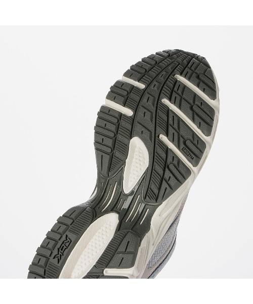 Reebok(リーボック)の「プレミア トリニティ KFS / PREMIER TRINITY KFS(スニーカー・レディース・グレー/ホワイト×グリーン・22.5cm/23.0cm/23.5cm/24.5cm/24.0cm/25.0cm/25.5cm/26.0cm)」の8枚目の写真