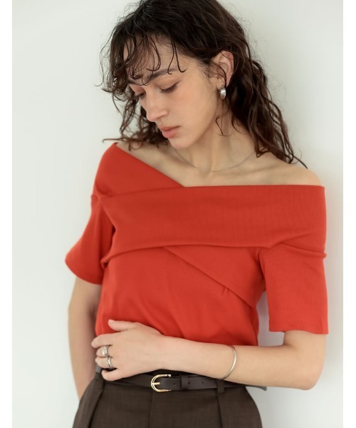 Re:EDIT（リエディ）の「[2025 SUMMER COLLECTION]2WAYリブカットソーオフショルクロスデザイントップス（Tシャツ/カットソー・レディース・ブラック/アイボリー/グレー/オレンジ/ブラウン・MEDIUM/LARGE）」の16枚目の写真