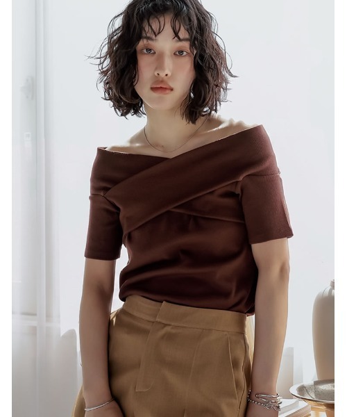 Re:EDIT（リエディ）の「[2025 SUMMER COLLECTION]2WAYリブカットソーオフショルクロスデザイントップス（Tシャツ/カットソー・レディース・ブラック/アイボリー/グレー/オレンジ/ブラウン・MEDIUM/LARGE）」の8枚目の写真