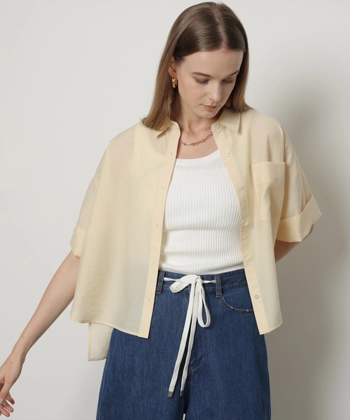 カデュネ　新品正規品　半袖深Vトップス　ブラウス　白　これから活躍♡ 半袖シャツ（シャツ/ブラウス）｜CADUNE（カデュネ）の