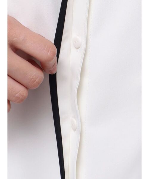 TONAL(トーナル)の「クレリック半袖シャツ(シャツ/ブラウス・レディース・ミント/ネイビー/オフホワイト・MEDIUM)」の19枚目の写真